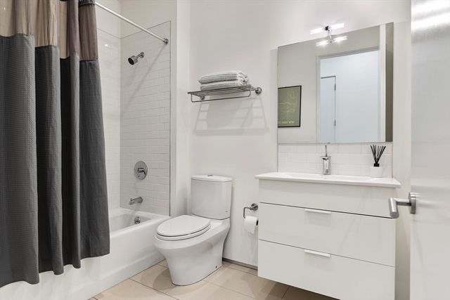 618 East 2nd St 2, Boston, MA 02127