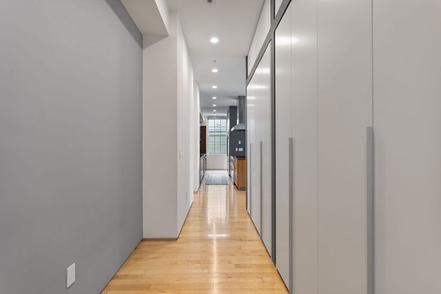 618 East 2nd St 2, Boston, MA 02127