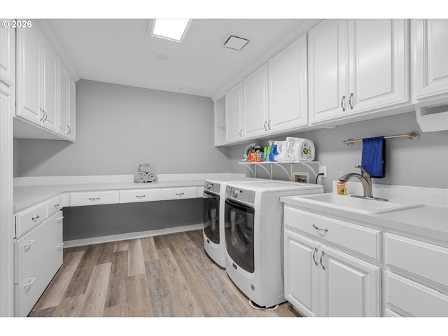 13328 Se JORDAN Ct, Happy Valley, OR 97086
