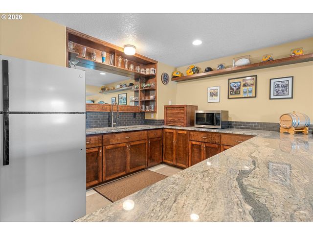 13328 Se JORDAN Ct, Happy Valley, OR 97086