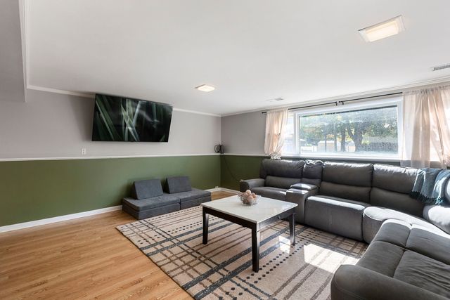 324 Alma Terrace, Cary, IL 60013