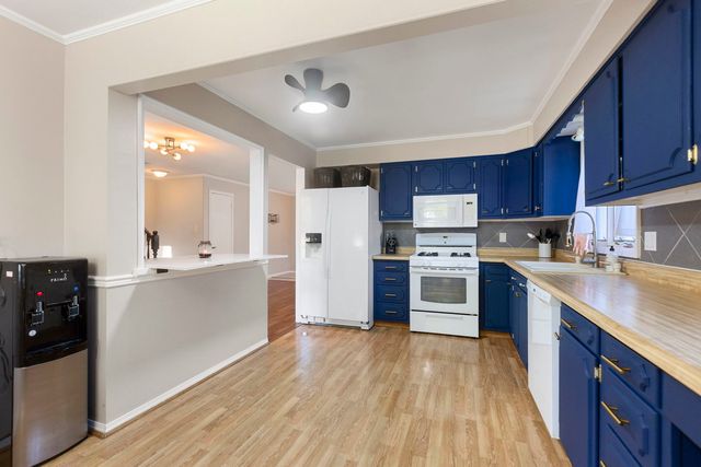 324 Alma Terrace, Cary, IL 60013