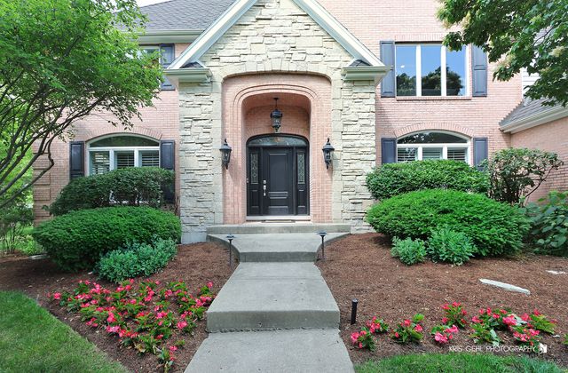 2520 Hanford Lane, Aurora, IL 60502