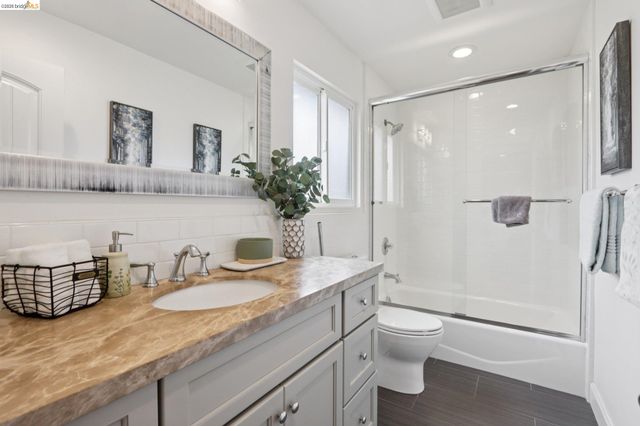 3744 Northridge Dr, Concord, CA 94518