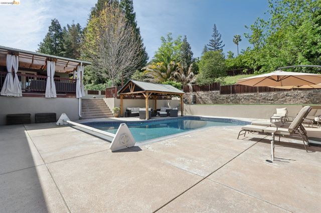 3744 Northridge Dr, Concord, CA 94518