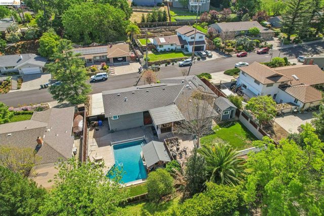 3744 Northridge Dr, Concord, CA 94518