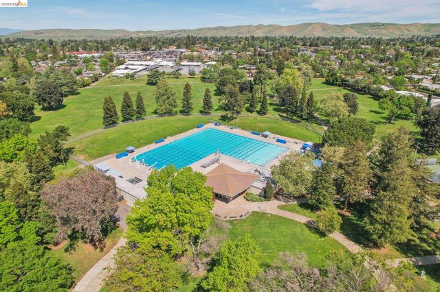 3744 Northridge Dr, Concord, CA 94518