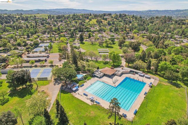 3744 Northridge Dr, Concord, CA 94518