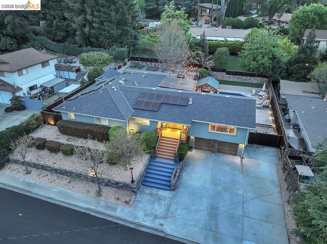 3744 Northridge Dr, Concord, CA 94518