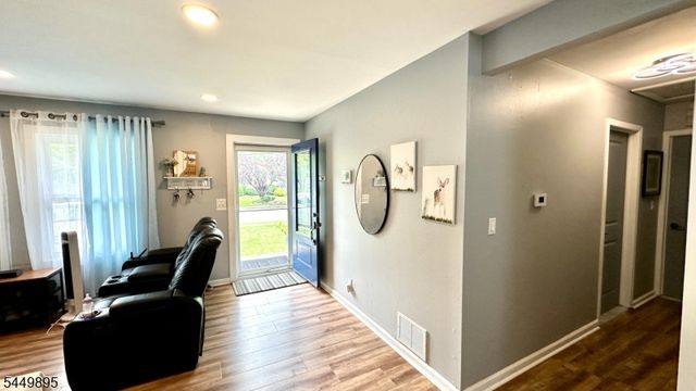 72 Valley View Rd, Hillside Twp., NJ 07205
