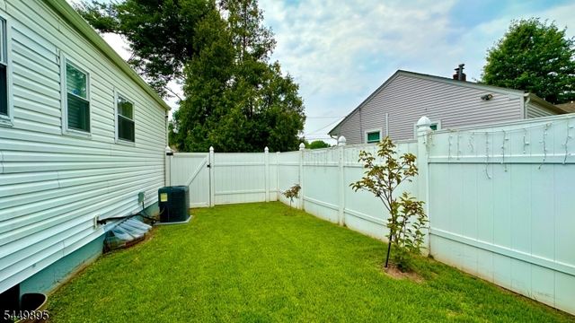 72 Valley View Rd, Hillside Twp., NJ 07205