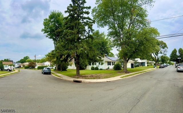 72 Valley View Rd, Hillside Twp., NJ 07205