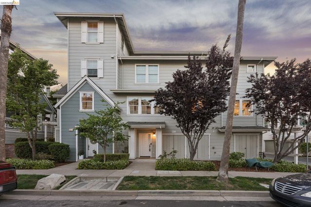 1753 Northshore Dr, Richmond, CA 94804