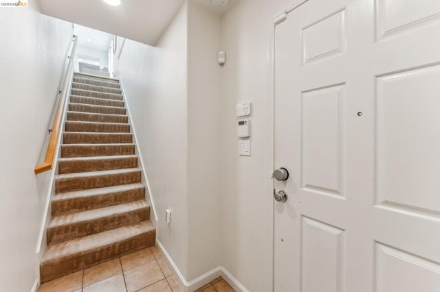1753 Northshore Dr, Richmond, CA 94804