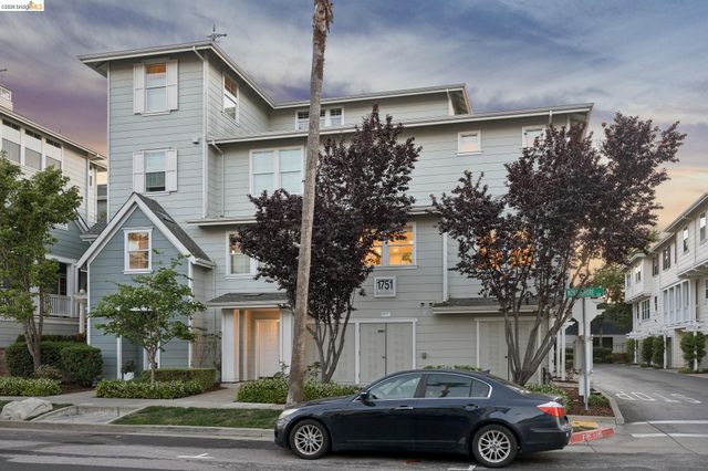 1753 Northshore Dr, Richmond, CA 94804