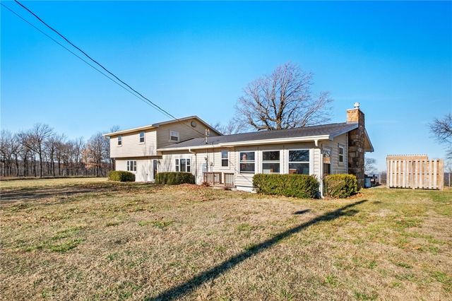 18880 S Skylight Mountain Road, Canehill, AR 72717