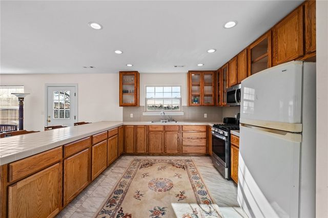 18880 S Skylight Mountain Road, Canehill, AR 72717