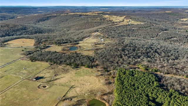 18880 S Skylight Mountain Road, Canehill, AR 72717