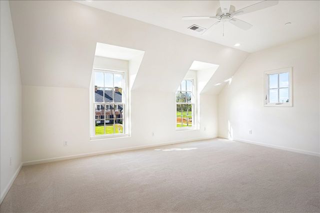 9140 CHEATHAM LN, Germantown, TN 38138