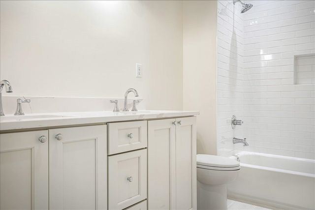9140 CHEATHAM LN, Germantown, TN 38138