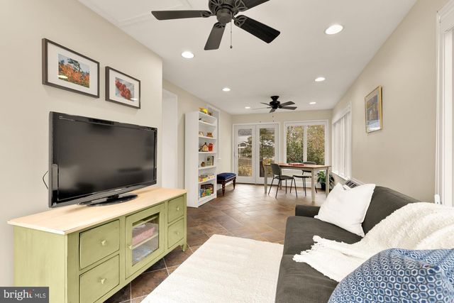 1511 LIVE OAK DR, Silver Spring, MD 20910