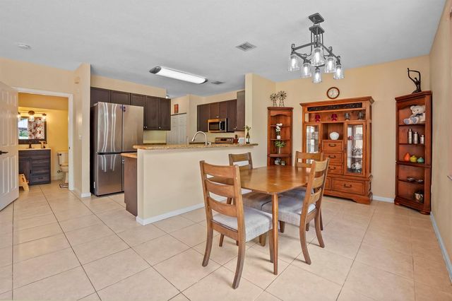 9670 Wolcott Place, Wellington, FL 33414