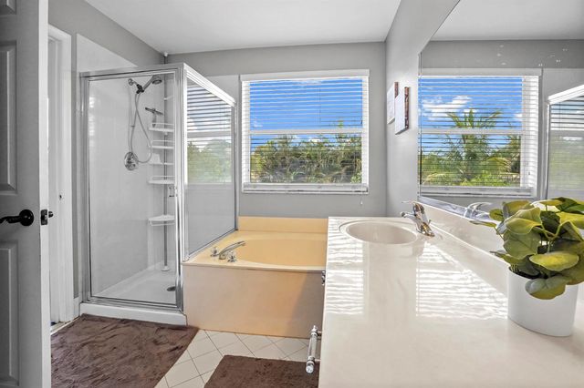 9670 Wolcott Place, Wellington, FL 33414