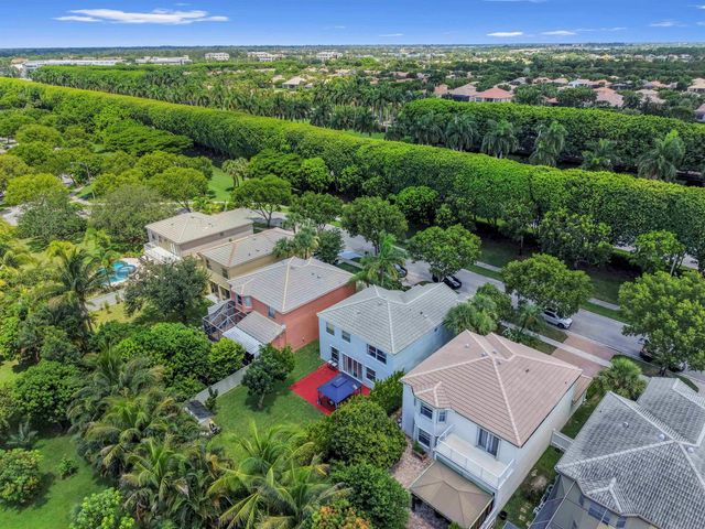 9670 Wolcott Place, Wellington, FL 33414