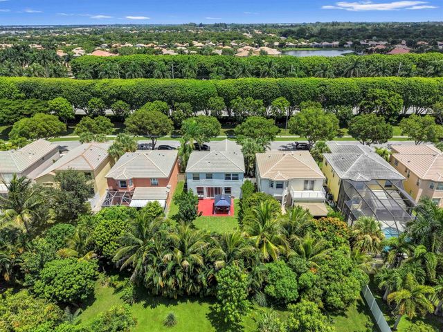 9670 Wolcott Place, Wellington, FL 33414