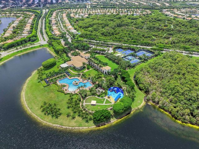 9670 Wolcott Place, Wellington, FL 33414