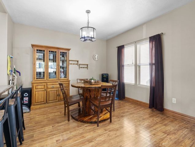 846 University Ave W, Minot, ND 58703