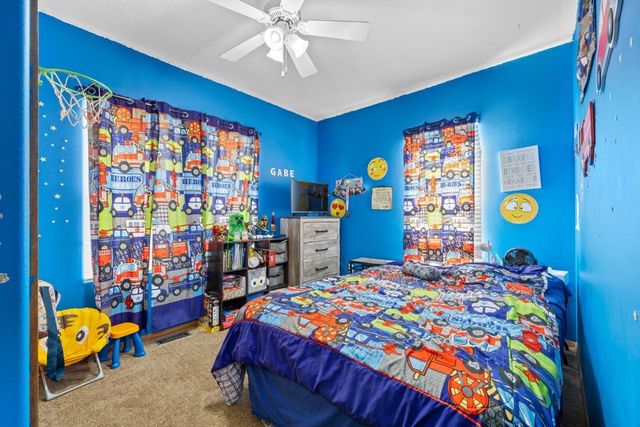 846 University Ave W, Minot, ND 58703