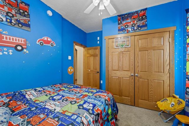 846 University Ave W, Minot, ND 58703