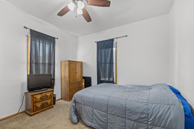 846 University Ave W, Minot, ND 58703