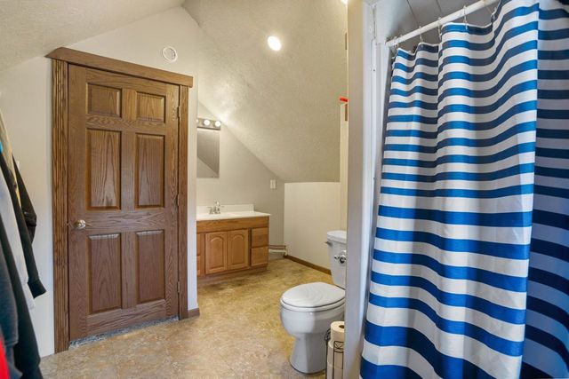 846 University Ave W, Minot, ND 58703