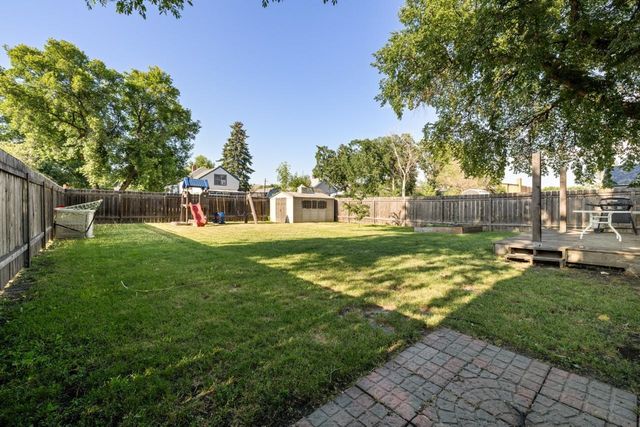 846 University Ave W, Minot, ND 58703