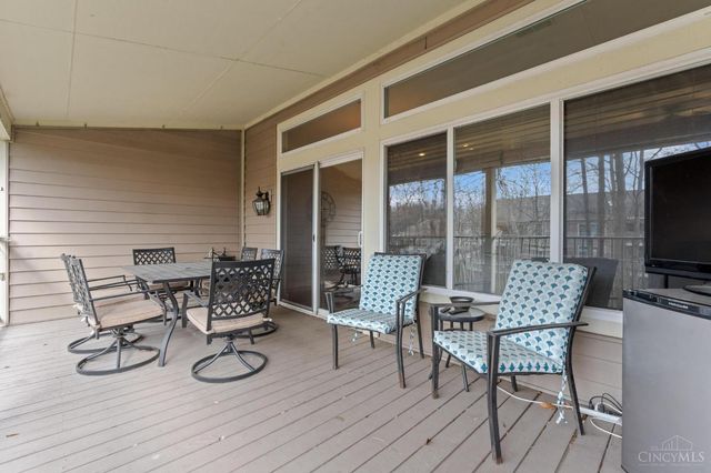 1122 Featherstone Court, Milford, OH 45150