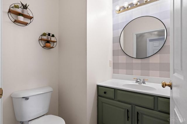 1122 Featherstone Court, Milford, OH 45150