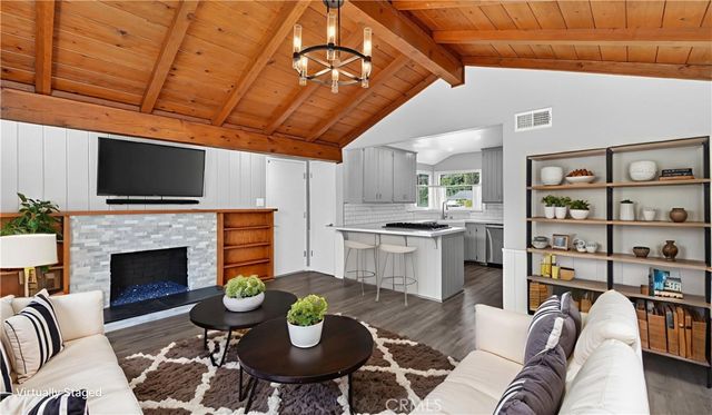 1575 W Edithia, Anaheim, CA 92802