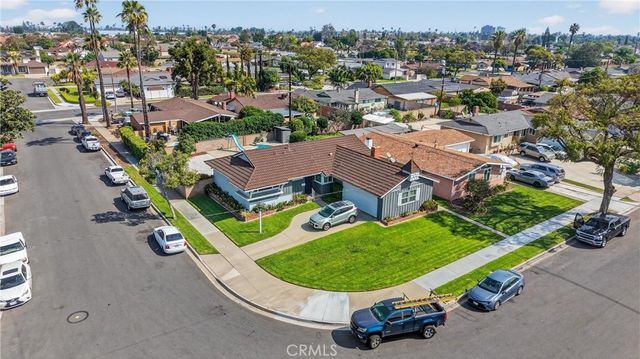 1575 W Edithia, Anaheim, CA 92802