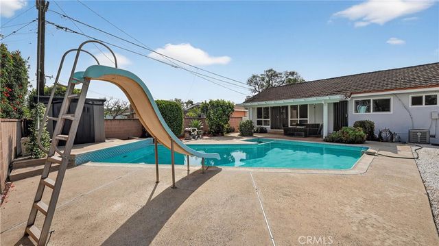 1575 W Edithia, Anaheim, CA 92802