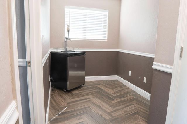 5831 E Platt Avenue, Fresno, CA 93727