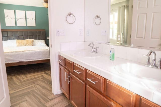 5831 E Platt Avenue, Fresno, CA 93727