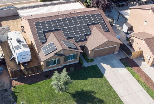 5831 E Platt Avenue, Fresno, CA 93727