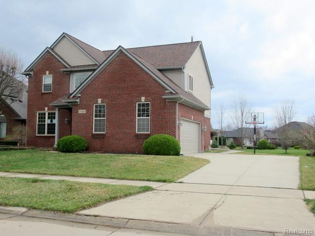 21406 Carlton Drive, Macomb, MI 48044