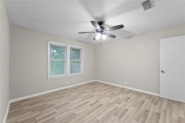 907 Barnhill Street, Brenham, TX 77833