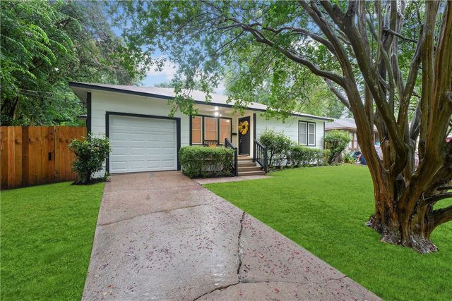 907 Barnhill Street, Brenham, TX 77833