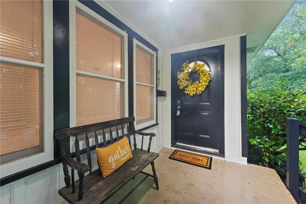 907 Barnhill Street, Brenham, TX 77833