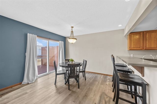 2695 Ridgeview Way, Marion, IA 52302