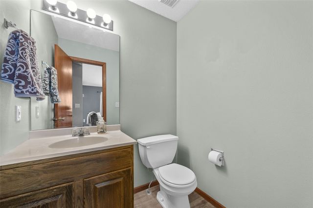 2695 Ridgeview Way, Marion, IA 52302